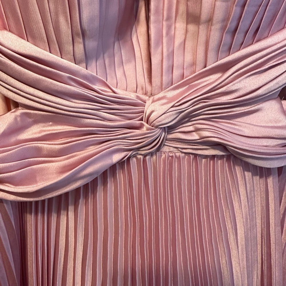 (356) ❤️ BNWT MAC DUGGAL 
Long Sleeve Cut Out Gown #26737 - Picture 12 of 12